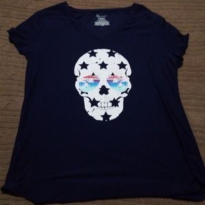 Never worn blue skull top